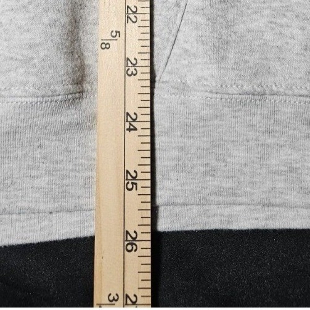 Disney Minnie Mouse Hoodie Womens XL Heather Grey Chenille Patch Pullover Hoodie - Picture 6 of 10